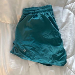 Lululemon Hotty Hot shorts